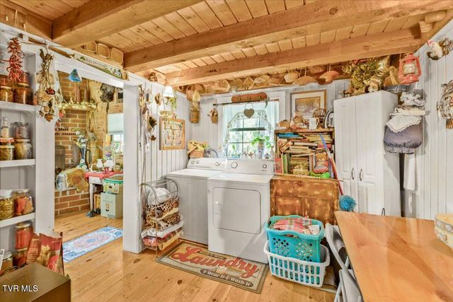 415 Stone Mtn Road, Bulls Gap, TN 37711