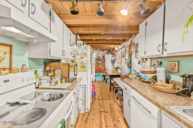 415 Stone Mtn Road, Bulls Gap, TN 37711