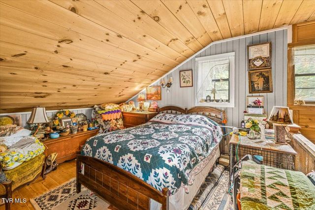 415 Stone Mtn Road, Bulls Gap, TN 37711