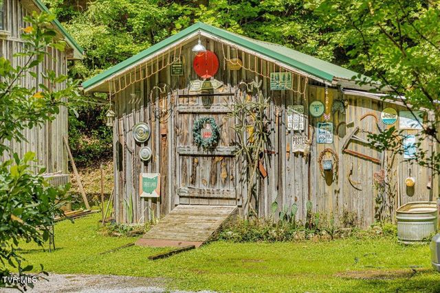 415 Stone Mtn Road, Bulls Gap, TN 37711