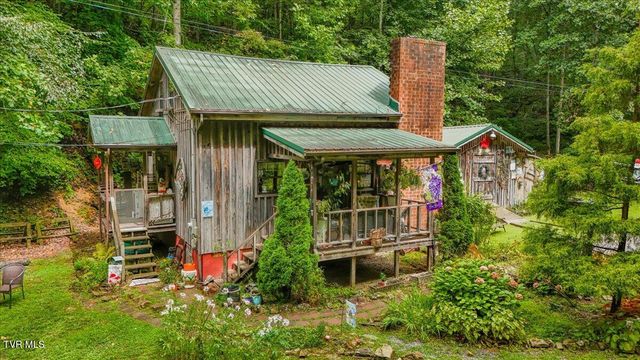 415 Stone Mtn Road, Bulls Gap, TN 37711