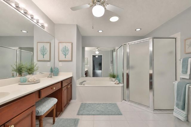951 VILLEROY GREENS DRIVE, Sun City Center, FL 33573
