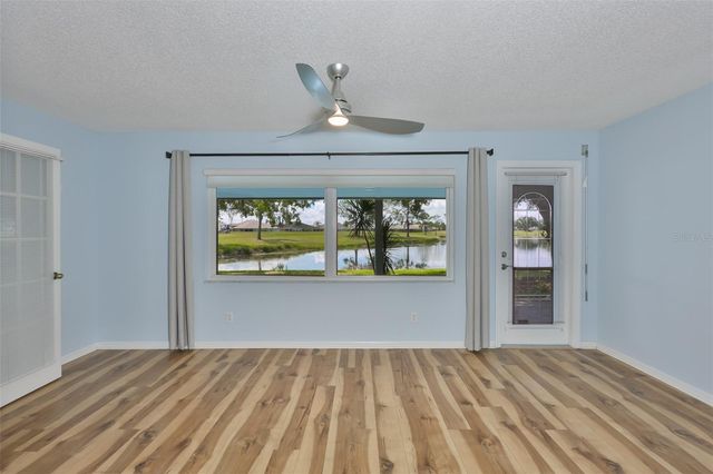 951 VILLEROY GREENS DRIVE, Sun City Center, FL 33573