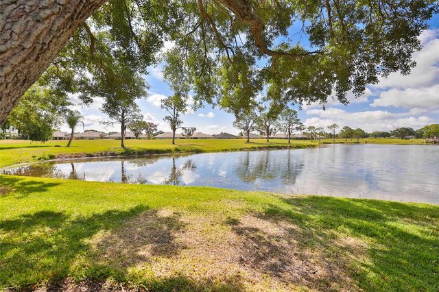951 VILLEROY GREENS DRIVE, Sun City Center, FL 33573