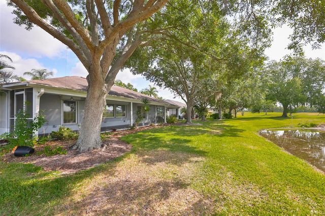 951 VILLEROY GREENS DRIVE, Sun City Center, FL 33573