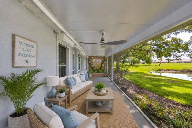 951 VILLEROY GREENS DRIVE, Sun City Center, FL 33573