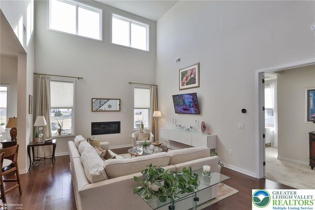 6822 Sycamore Drive, East Allen Twp, PA 18014