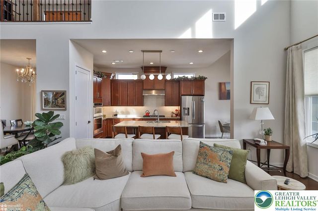 6822 Sycamore Drive, East Allen Twp, PA 18014