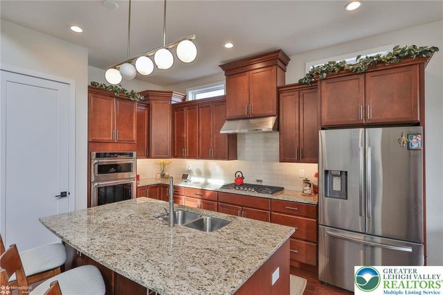 6822 Sycamore Drive, East Allen Twp, PA 18014