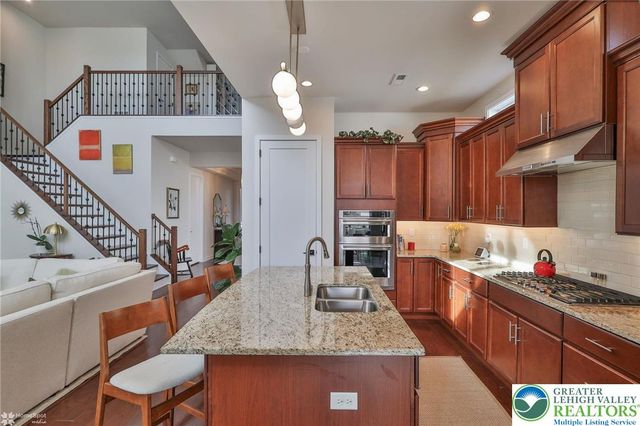 6822 Sycamore Drive, East Allen Twp, PA 18014