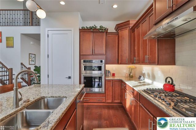 6822 Sycamore Drive, East Allen Twp, PA 18014