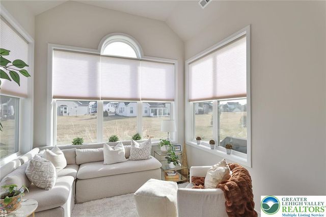 6822 Sycamore Drive, East Allen Twp, PA 18014