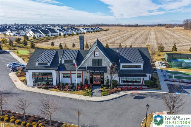 6822 Sycamore Drive, East Allen Twp, PA 18014