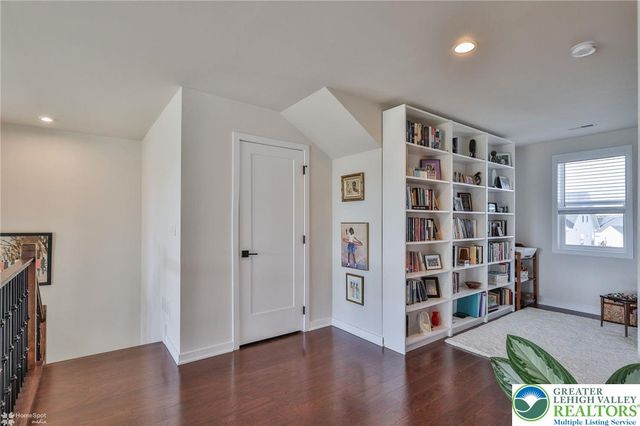 6822 Sycamore Drive, East Allen Twp, PA 18014