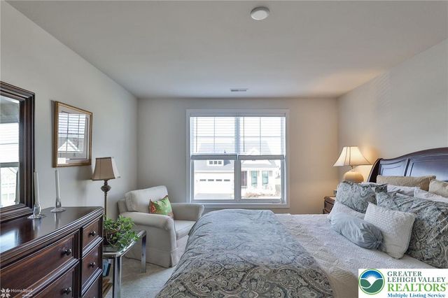 6822 Sycamore Drive, East Allen Twp, PA 18014