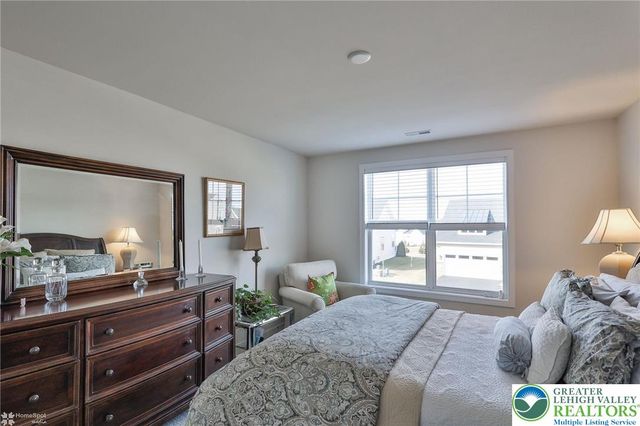 6822 Sycamore Drive, East Allen Twp, PA 18014