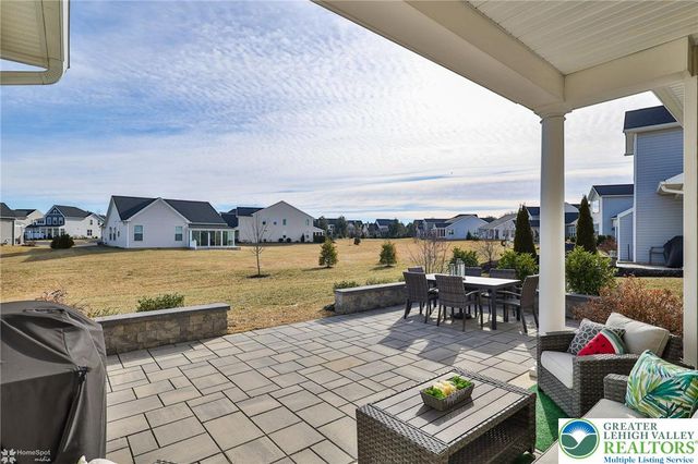 6822 Sycamore Drive, East Allen Twp, PA 18014