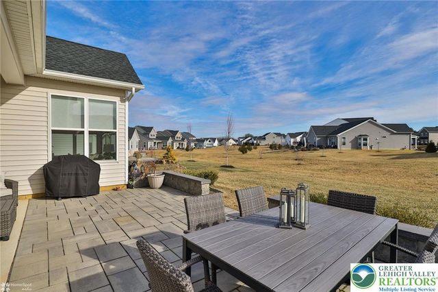 6822 Sycamore Drive, East Allen Twp, PA 18014