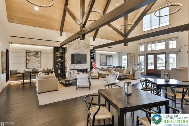 6822 Sycamore Drive, East Allen Twp, PA 18014