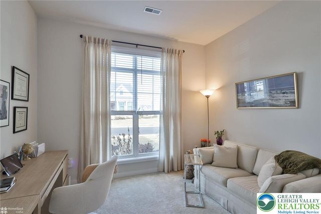 6822 Sycamore Drive, East Allen Twp, PA 18014