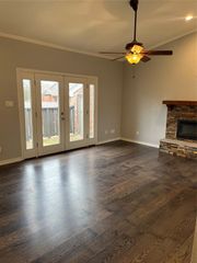 411 Pebble Way 247, Arlington, TX 76006