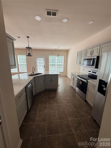 11224 Cypress View Drive, Charlotte, NC 28262