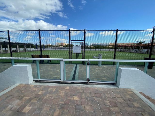 2851 NE 183rd St 303E, Aventura, FL 33160