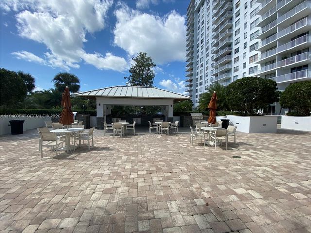 2851 NE 183rd St 303E, Aventura, FL 33160