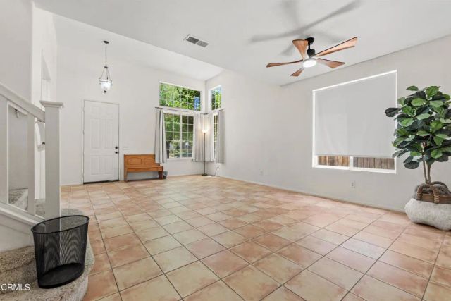 38519 37th Street East, Palmdale, CA 93550