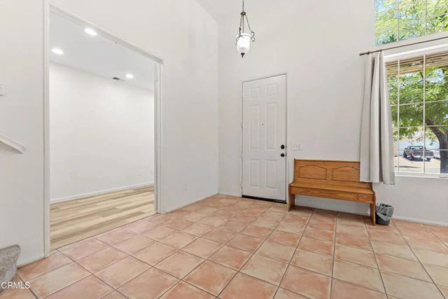 38519 37th Street East, Palmdale, CA 93550