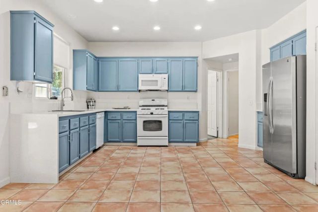 38519 37th Street East, Palmdale, CA 93550