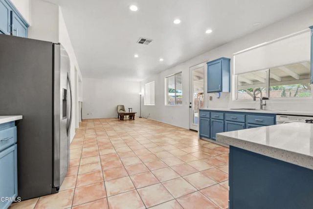38519 37th Street East, Palmdale, CA 93550