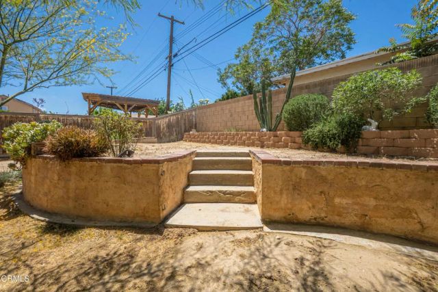 38519 37th Street East, Palmdale, CA 93550