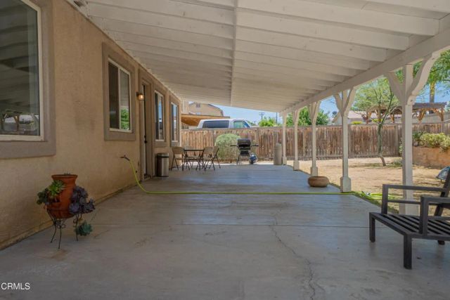 38519 37th Street East, Palmdale, CA 93550