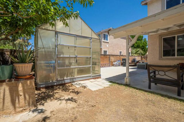 38519 37th Street East, Palmdale, CA 93550