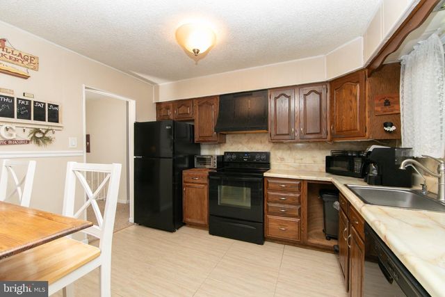 1205 IRIS AVE, Williamstown, NJ 08094