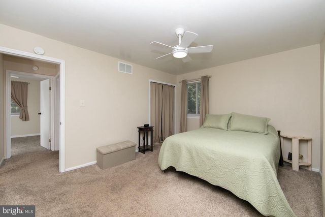 1205 IRIS AVE, Williamstown, NJ 08094