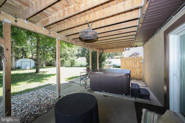 1205 IRIS AVE, Williamstown, NJ 08094