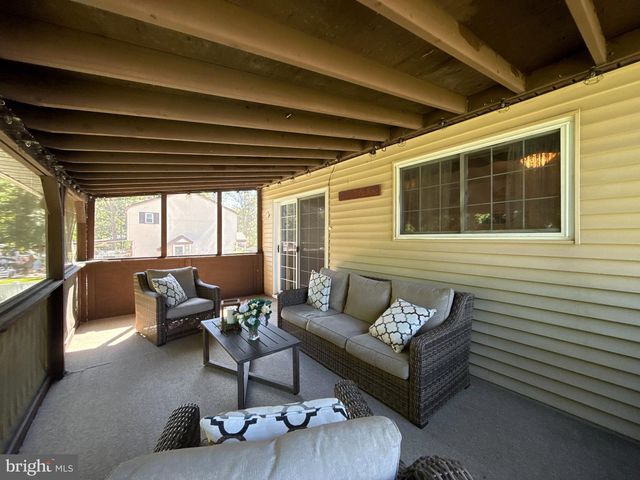 1205 IRIS AVE, Williamstown, NJ 08094