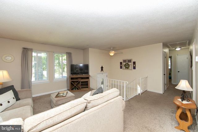 1205 IRIS AVE, Williamstown, NJ 08094