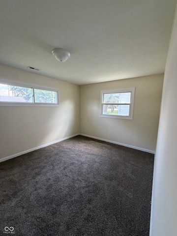18 Sayre Drive, Greenwood, IN 46143