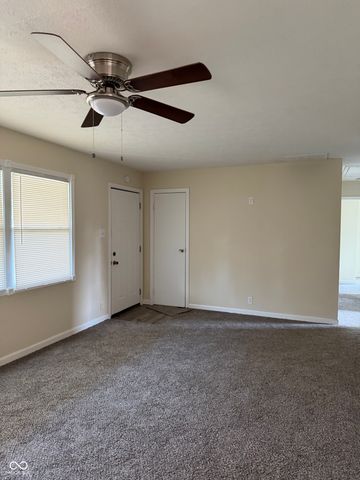 18 Sayre Drive, Greenwood, IN 46143