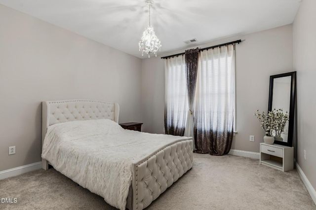 623 Ives Court, Chapel Hill, NC 27514