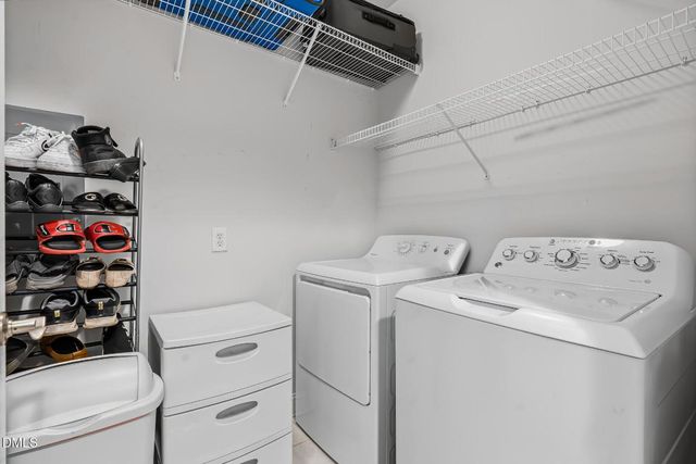 623 Ives Court, Chapel Hill, NC 27514