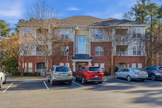 623 Ives Court, Chapel Hill, NC 27514