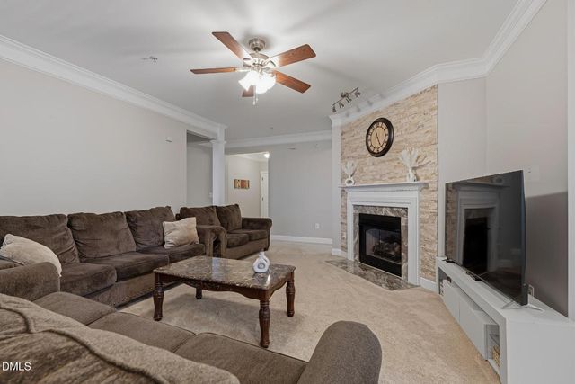 623 Ives Court, Chapel Hill, NC 27514