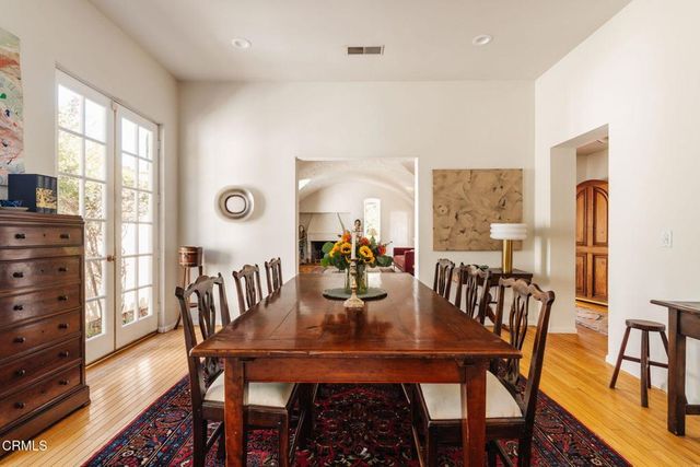 615 S Mentor Avenue, Pasadena, CA 91106