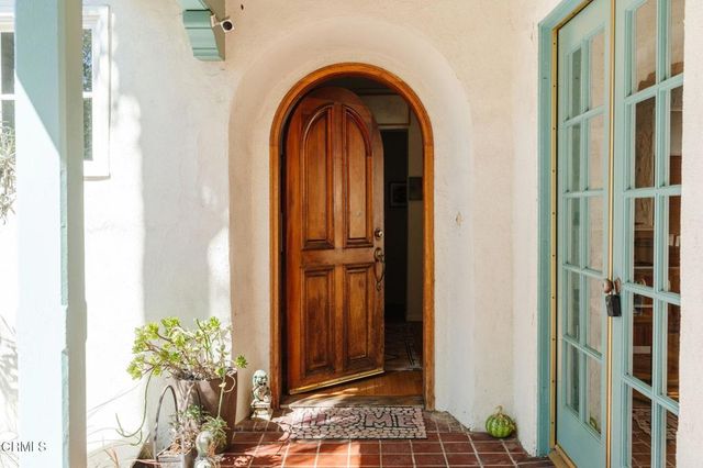 615 S Mentor Avenue, Pasadena, CA 91106