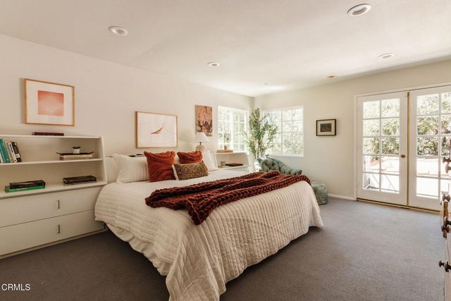 615 S Mentor Avenue, Pasadena, CA 91106