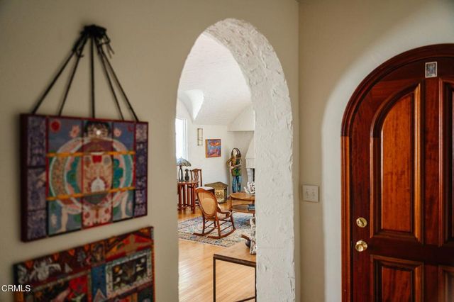 615 S Mentor Avenue, Pasadena, CA 91106